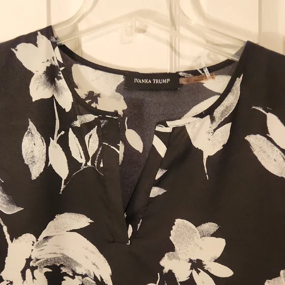 Ivanka Trump Black And White Floral Blouse - Picture 4 of 5